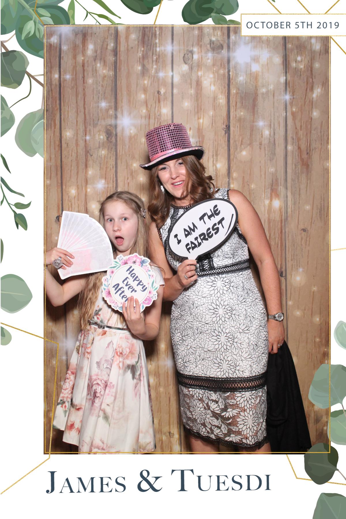 James & Tuesdi  | View more photos from the event at gallery.magicimages.uk/u/MagicImages/James-Tuesdi